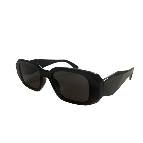 Accessories - Trendy Rectangle Sunglasses Women/Men 90’s Retro Style Black 100% UV Protection